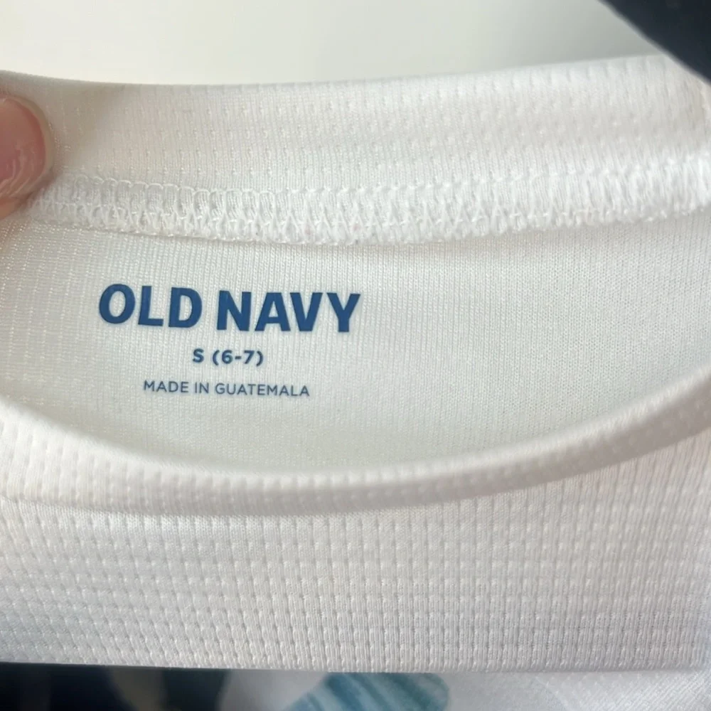Old Navy Boys Small White Long Sleeve Rashguard Shirt Navy Swim Shorts Set
